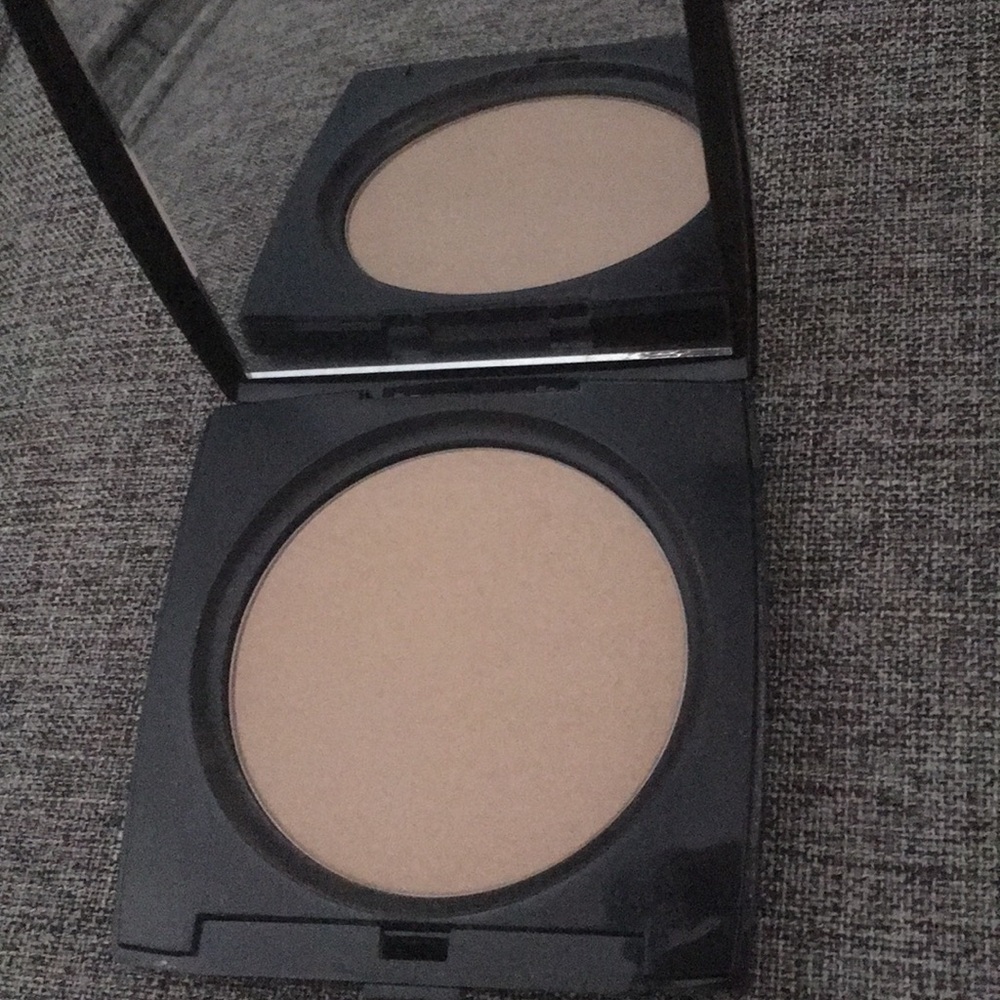 Lancôme dual finish